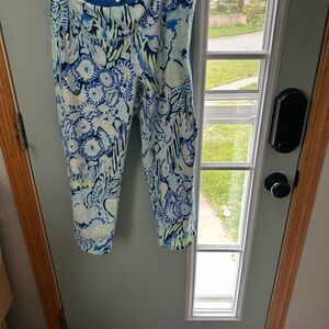 Lilly Pulitzer luxletic Blue and Green Floral Capri leggings